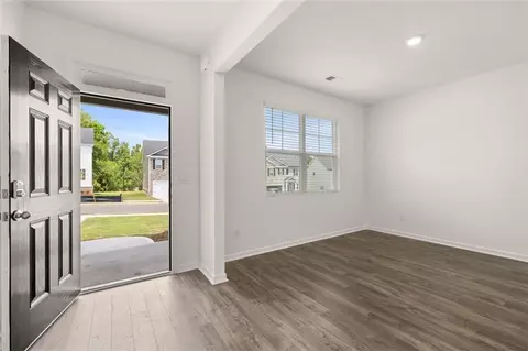 Entry Way - 185 Amberjack Trl, Covington, GA 30016 photo 6 of 9