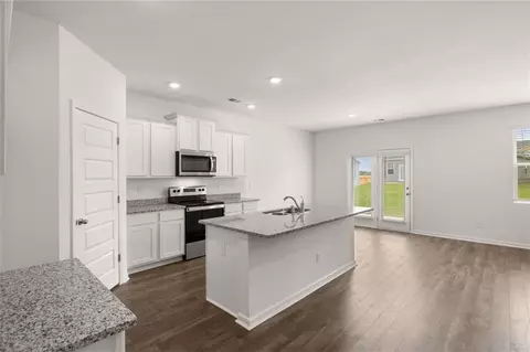 Kitchen - 185 Amberjack Trl, Covington, GA 30016 photo 1 of 3