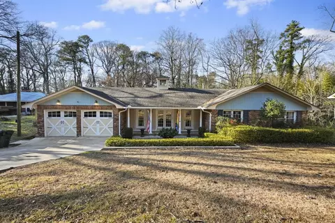 2113 Woodland Dr, Hapeville, GA 30354