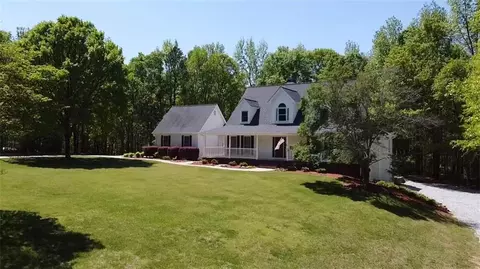 866 Lee Byrd Rd, Loganville, GA 30052