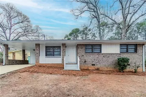 2600 Burkshire Rd, Ellenwood, GA 30294