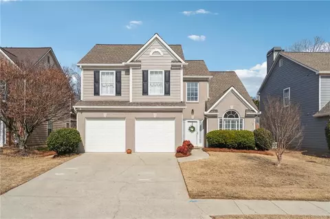 4035 Crabapple Lake Ct, Roswell, GA 30076