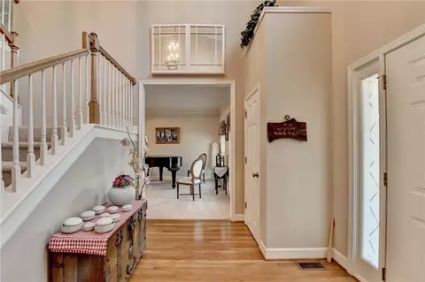 Entry Way - 3300 Oak Hampton Way, Duluth, GA 30096 photo 2 of 4