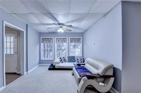 Living - 3300 Oak Hampton Way, Duluth, GA 30096 photo 3 of 3