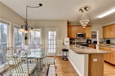 Kitchen - 3300 Oak Hampton Way, Duluth, GA 30096 photo 6 of 7