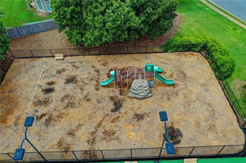 View/Area - 3300 Oak Hampton Way, Duluth, GA 30096 photo 2 of 2