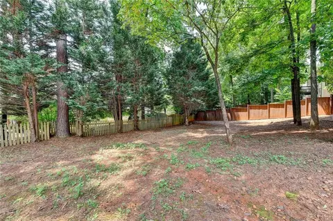 Exterior - 3300 Oak Hampton Way, Duluth, GA 30096 photo 8 of 9