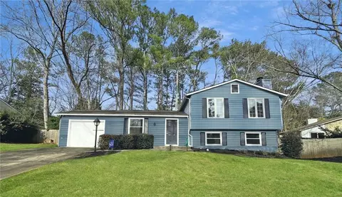 850 Waterbrook Ct, Roswell, GA 30076