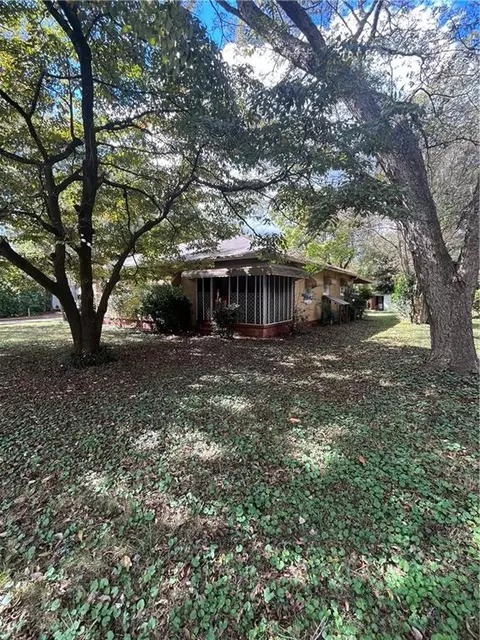 5157 West St, Covington, GA 30014