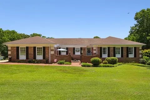 3933 Manson Ave, Smyrna, GA 30082
