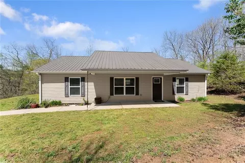 168 Maid Marian Cir, Murrayville, GA 30564