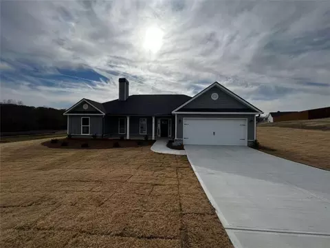 62 Advent Dr, Winder, GA 30680