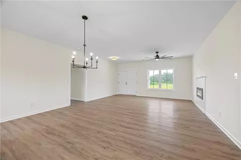 Living - 633 Racetrack Rd, Toccoa, GA 30577 photo 5 of 5