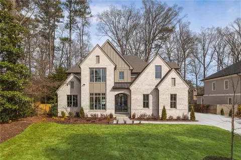 2657 Ashford Rd NE, Atlanta, GA 30319