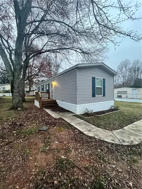 463 Kingston Ct, Hampton, GA 30228