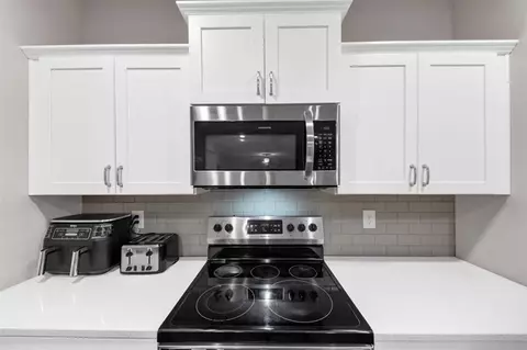 Kitchen - 557 Clinton Dr, Temple, GA 30179 photo 6 of 6