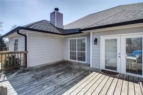 8865 Pine Tree Cir, Gainesville, GA 30506 photo 18