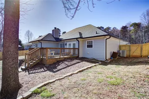 8865 Pine Tree Cir, Gainesville, GA 30506 photo 20