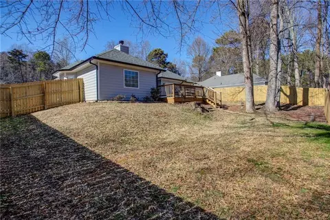 8865 Pine Tree Cir, Gainesville, GA 30506 photo 21