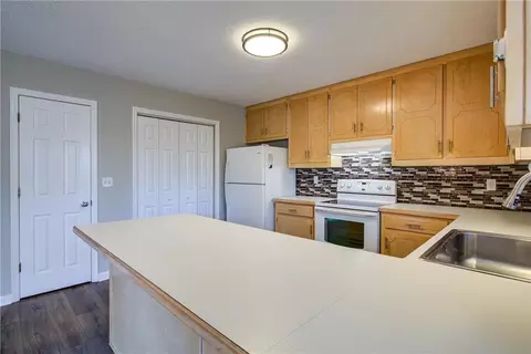 8865 Pine Tree Cir, Gainesville, GA 30506 photo 6