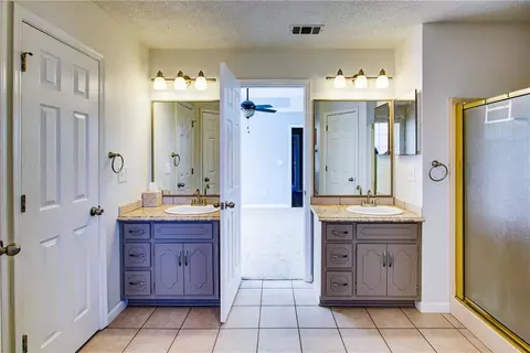 8865 Pine Tree Cir, Gainesville, GA 30506 photo 10