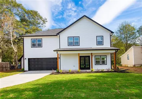 221 Cobb St, Palmetto, GA 30268