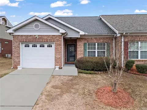 235 Tara Woods Dr, Riverdale, GA 30274