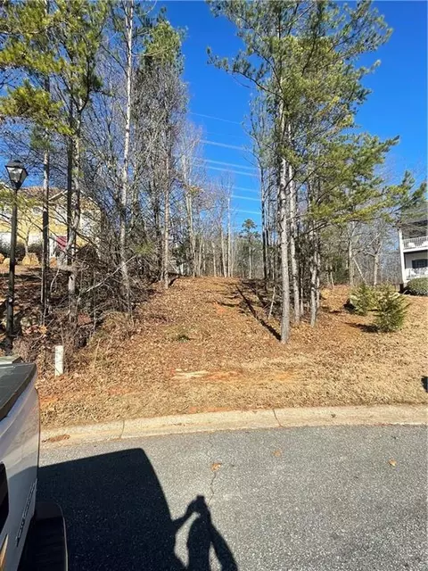 41 Foxfire Ln, Cartersville, GA 30120