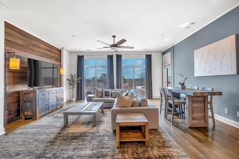 360 Chambers St #301, Woodstock, GA 30188