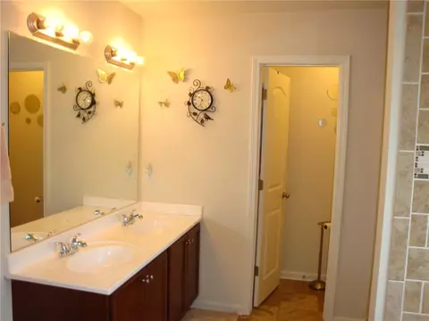 Bath - 46 Sharp Way, Cartersville, GA 30120 photo 3 of 3
