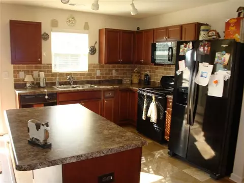 Kitchen - 46 Sharp Way, Cartersville, GA 30120 photo 1 of 2