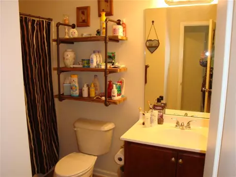 Bath - 46 Sharp Way, Cartersville, GA 30120 photo 1 of 3