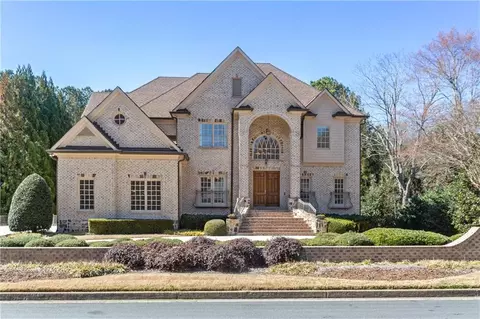 9070 Waits Ferry Xing, Johns Creek, GA 30097
