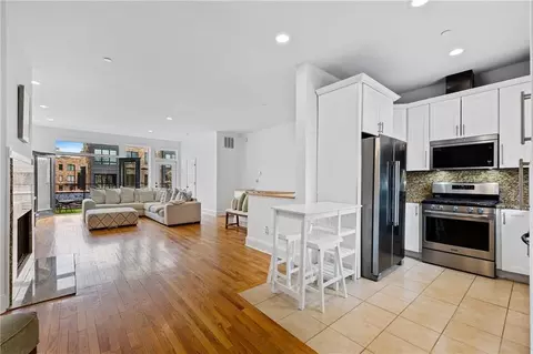 320 Peters St SW #8, Atlanta, GA 30313