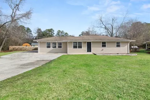 57 Pierce Rd, Hiram, GA 30141