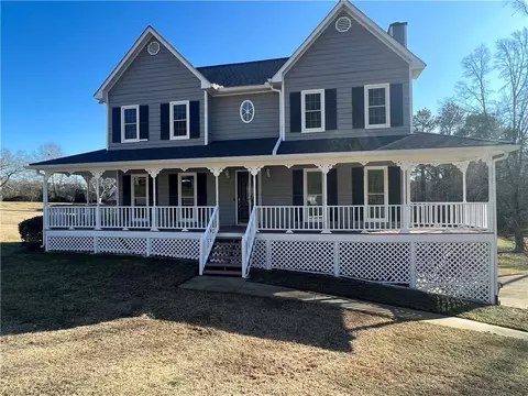 89 Ashley Ln, Hiram, GA 30141