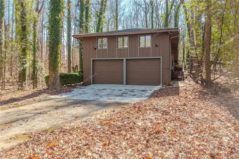 3025 Jodeco Dr, Jonesboro, GA 30236