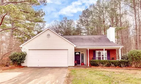 122 Lakepointe Ct, Stockbridge, GA 30281