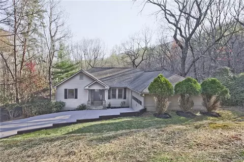 255 Sunset Ct, Jasper, GA 30143
