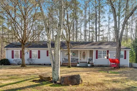 6106 Misty Valley Dr SE, Acworth, GA 30102