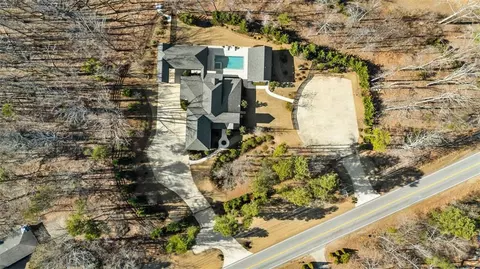 5960 Mcever Rd, Flowery Branch, GA 30542