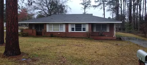 137 First Ave, Mc Rae, GA 31055