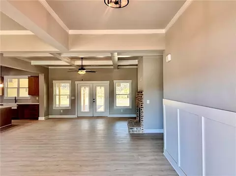 42 White Oak Way, Monroe, GA 30655 photo 2