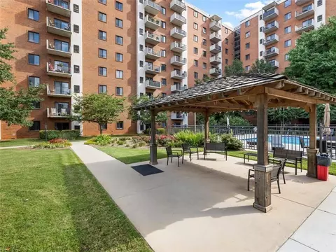 300 Johnson Ferry Rd NE # B401, Atlanta, GA 30328