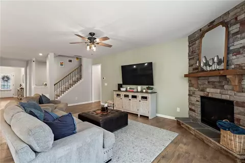455 Timberleaf Rd, Canton, GA 30115 photo 10