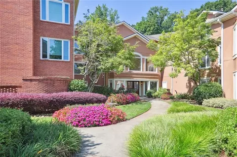 5306 Brooke Ridge Dr, Atlanta, GA 30338