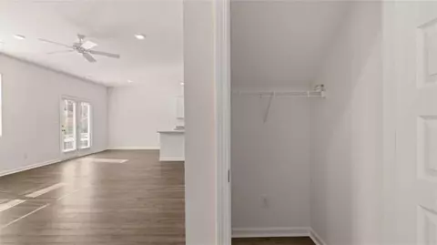 Entry Way - 290 Halibut Cir, Covington, GA 30016 photo 4 of 7