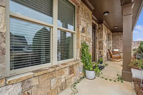 2102 Democracy Dr, Buford, GA 30519 photo 3