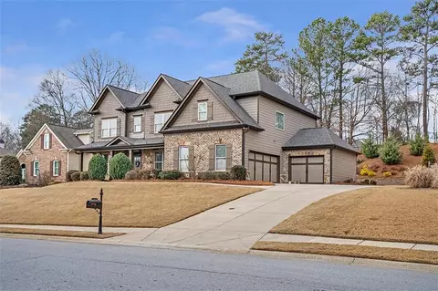2102 Democracy Dr, Buford, GA 30519