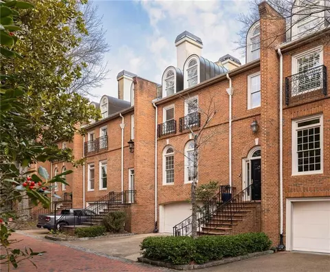 2600 Peachtree Rd NW #10, Atlanta, GA 30305
